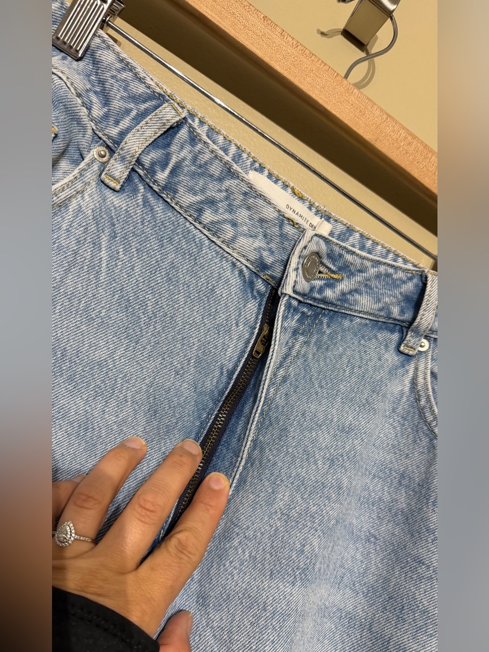 Dynamite Heidi High Rise Wide Leg Jeans - Picture 10 of 12